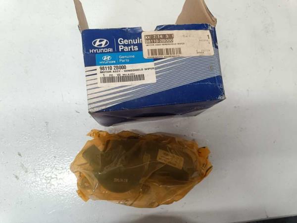 MOTEUR D ESSUIE GLACE HYUNDAI SANTAFE 2006-2013 - Vue 1